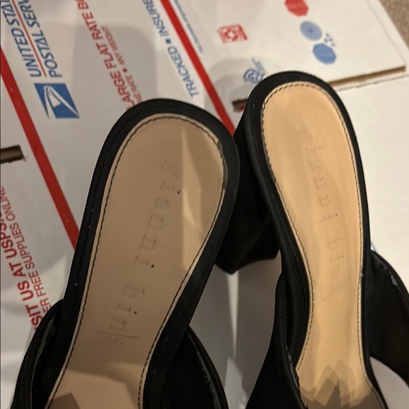 Gianni Binni Black Bow High Heels - Picture 3 of 7